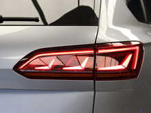 Volkswagen Touareg TDI V6 Black Edition - U12233