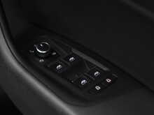 Volkswagen Touareg TDI V6 Black Edition - U12233