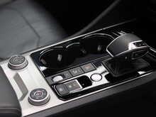 Volkswagen Touareg TDI V6 Black Edition - U12233