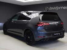 Volkswagen Golf TSI R - U12240