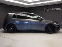 Volkswagen Golf TSI R - U12240