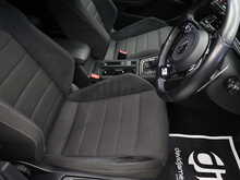 Volkswagen Golf TSI R - U12240