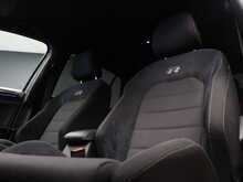 Volkswagen Golf TSI R - U12240