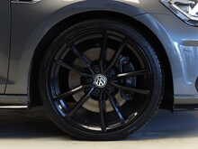 Volkswagen Golf TSI R - U12240