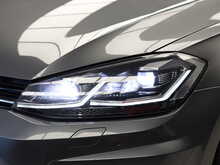 Volkswagen Golf TSI R - U12240