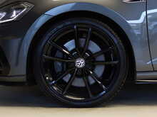 Volkswagen Golf TSI R - U12240
