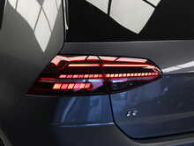 Volkswagen Golf TSI R - U12240