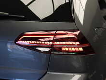 Volkswagen Golf TSI R - U12240