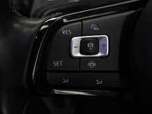 Volkswagen Golf TSI R - U12240