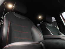 Mercedes-Benz GLB GLB200 AMG Line - U12242