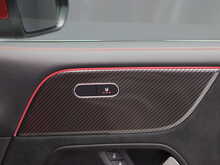 Mercedes-Benz GLB GLB200 AMG Line - U12242