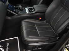 Land Rover Range Rover Velar D200 MHEV R-Dynamic SE - U12244