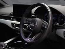 Audi A4 Avant TFSI S line - U12273