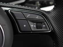 Audi A4 Avant TFSI S line - U12273