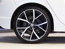 Volkswagen Golf TSI R - U12284