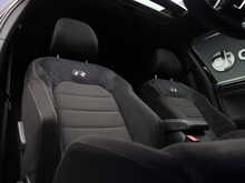 Volkswagen Golf TSI R - U12291