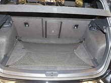 Volkswagen Golf TSI R - U12291