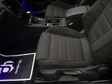 Volkswagen Golf TSI R - U12291