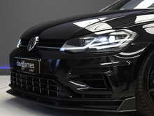 Volkswagen Golf TSI R - U12291