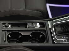 Volkswagen Golf TSI R - U12291