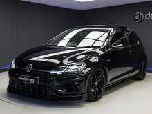 Volkswagen Golf TSI R - U12291