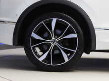 Volkswagen Tiguan TSI R-Line - U12298