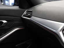 BMW 3 Series 320d MHT M Sport - U12366