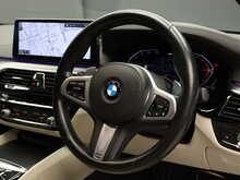 BMW 5 Series 520d MHT M Sport - U12376