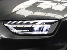 Audi A4 Avant TFSI S line - U12449