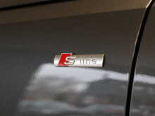 Audi A4 Avant TFSI S line - U12449