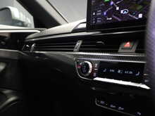 Audi A4 Avant TFSI S line - U12449