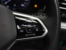 Volkswagen Touareg TSI V6 Black Edition - U12462