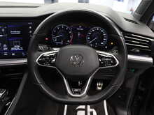 Volkswagen Touareg TSI V6 Black Edition - U12462