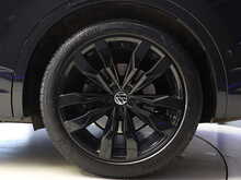 Volkswagen Touareg TSI V6 Black Edition - U12462