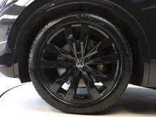 Volkswagen Touareg TSI V6 Black Edition - U12462