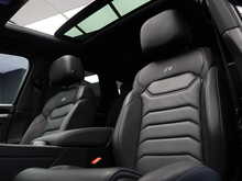 Volkswagen Touareg TSI V6 Black Edition - U12462