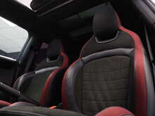 MINI Hatch John Cooper Works - U12557