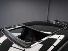 MINI Hatch John Cooper Works - U12557