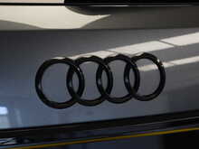 Audi A6 Avant TDI Black Edition - U12563
