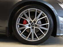 Audi A6 Avant TDI Black Edition - U12563