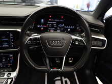 Audi A6 Avant TDI Black Edition - U12563