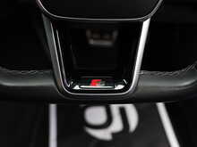 Audi A6 Avant TDI Black Edition - U12563