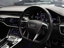 Audi A6 Avant TDI Black Edition - U12563