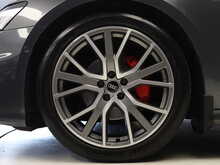 Audi A6 Avant TDI Black Edition - U12563