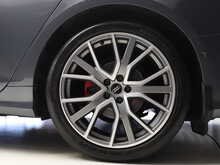 Audi A6 Avant TDI Black Edition - U12563