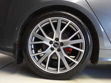 Audi A6 Avant TDI Black Edition - U12563