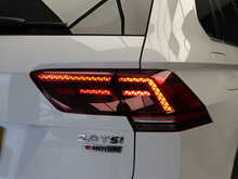 Volkswagen Tiguan TSI BlueMotion Tech R-Line - U12633