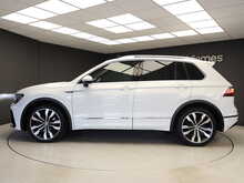 Volkswagen Tiguan TSI BlueMotion Tech R-Line - U12633