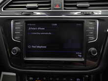 Volkswagen Tiguan TSI BlueMotion Tech R-Line - U12633