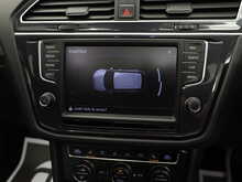 Volkswagen Tiguan TSI BlueMotion Tech R-Line - U12633